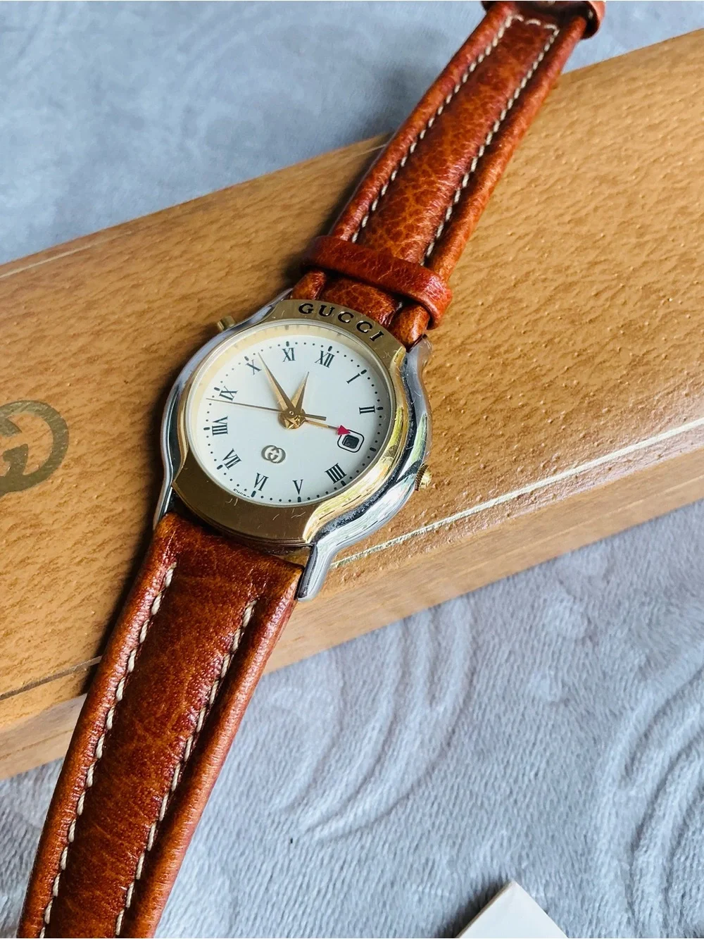 Ladies GUCCI  DRESS watch🔥🔥